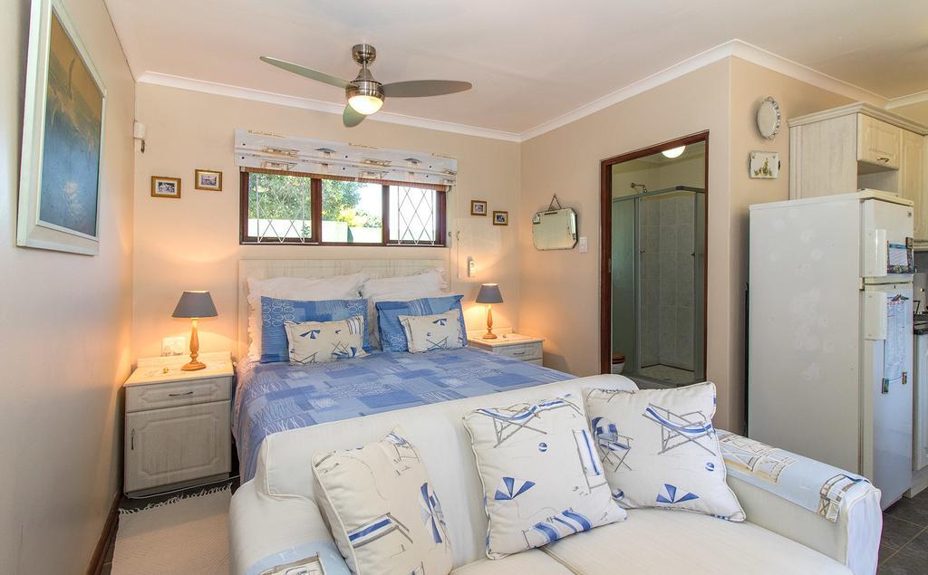 Ferienwohnung Dunwerkin Self Catering Kenton on Sea Exterior foto